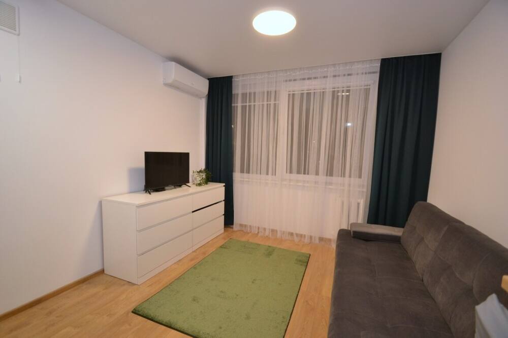 Nuomojamas butas Šaltkalvių g., Naujininkuose, Vilnius, 18 kv.m ploto, 1 kambariai